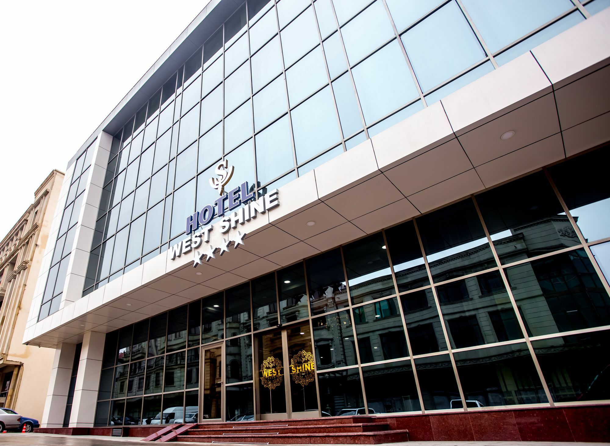 West Shine Hotel Баку Екстериор снимка